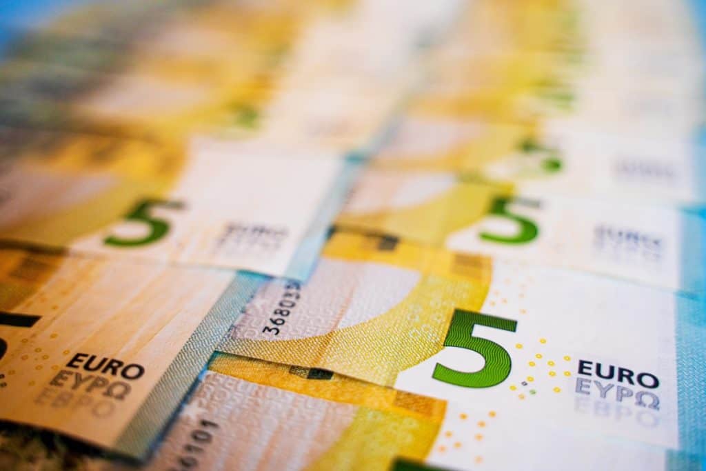 Uloga financijskih savjetnika u planiranju osobne imovine Uloga financijskih savjetnika u planiranju osobne imovine