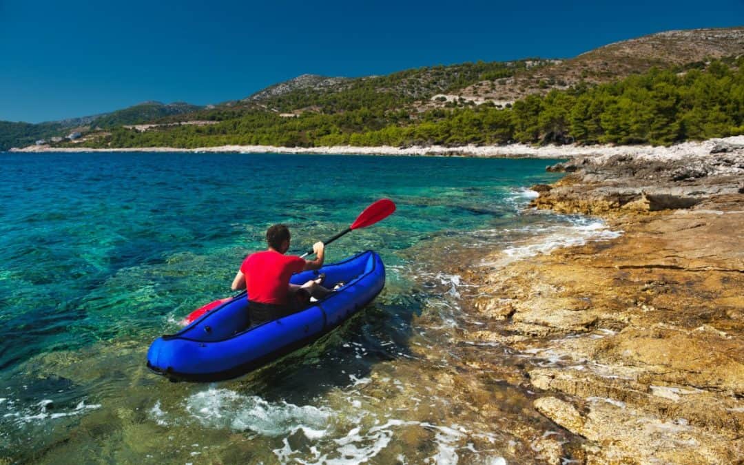 Ljetni vodič: Plaže i uvale koje čine Hvar posebnim